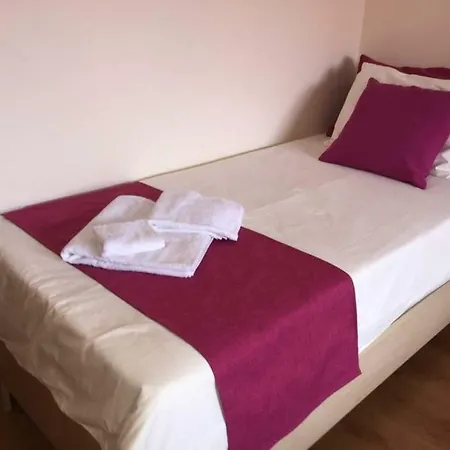 Cedar 3/4 Paradise Szálloda