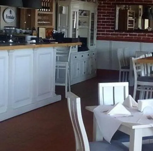 Hotel Cedar 3/4 Paradise